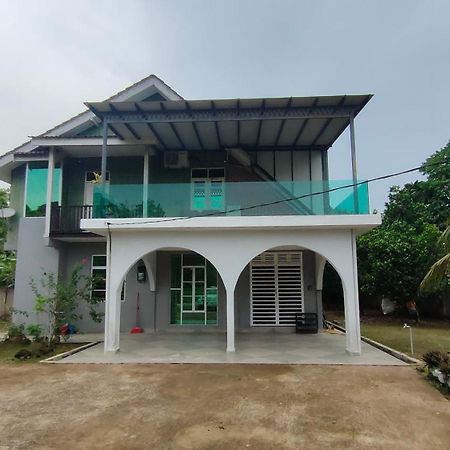 Kak Nor Villa Kuala Terengganu Exterior foto
